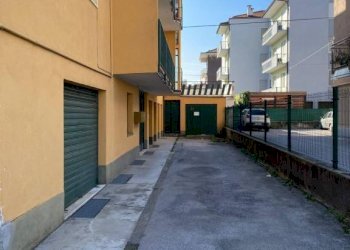 Cortile interno - Bilocale via 1 Alpini, 5, Mondovì - foto 1