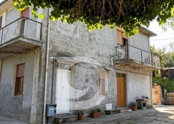 Foto 1 - Independent house Via Val di Foro
 
38, Villamagna - photo 1