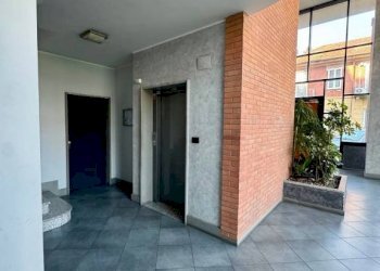 Interno palazzo - Two-room apartment via Benevento, 12, Torino (neighborhood Vanchiglietta) - photo 17