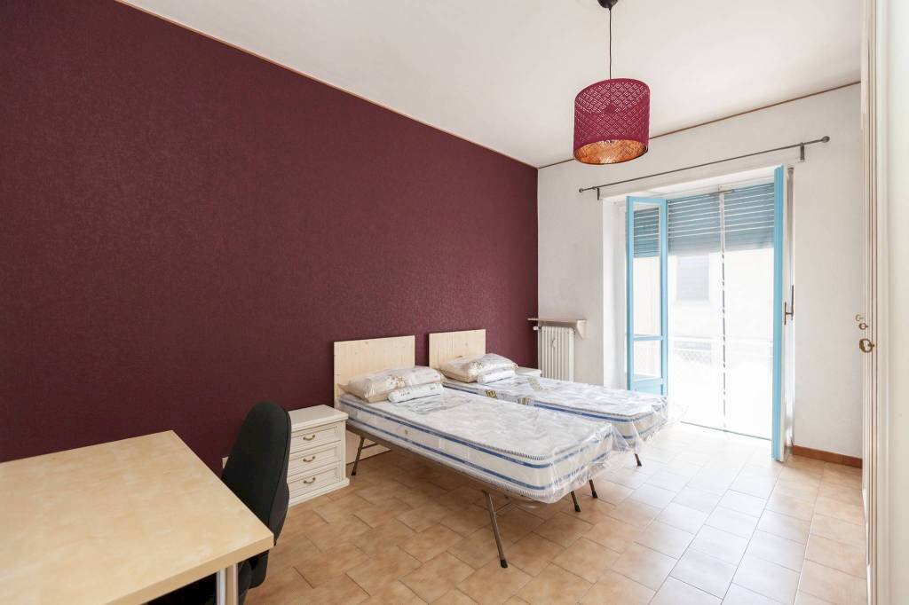 Camera da letto - Two-room apartment via Rosolino Pilo, 76, Torino (neighborhood Parella) - photo 3