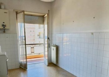 Cucina - Trilocale corso Ferdinando Magellano, Genova (zona Sampierdarena) - foto 15