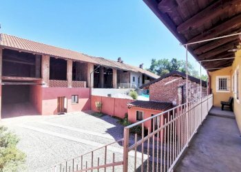 Cortile interno - Casa indipendente via Giovanni Verga, 4, Foglizzo - foto 48