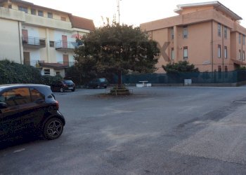 Edificio all\'aperto - Bilocale VIA NAZIONALE
 
SNC, Gizzeria - foto 12