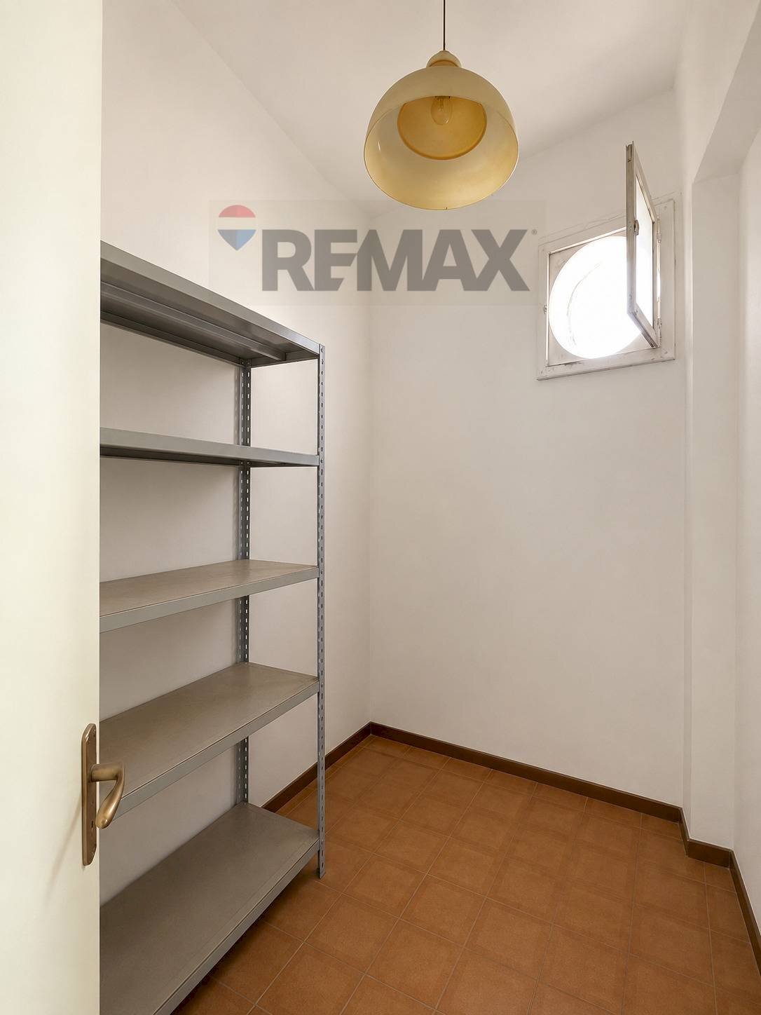 Dispensa di stoccaggio - Appartamento Contrada Marinella
 
1, Falerna - foto 3