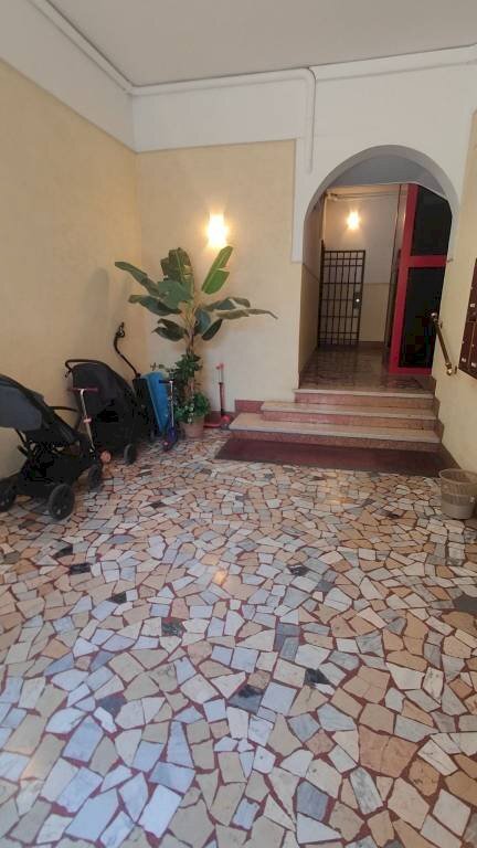 Interno palazzo - Trilocale via Mascarella, Bologna (zona Irnerio) - foto 2