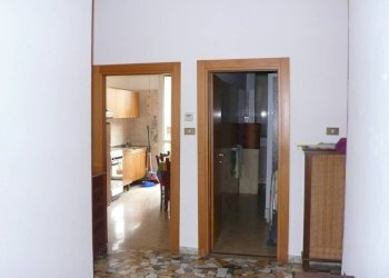 Disimpegno - Trilocale via Mascarella, Bologna (zona Irnerio) - foto 11