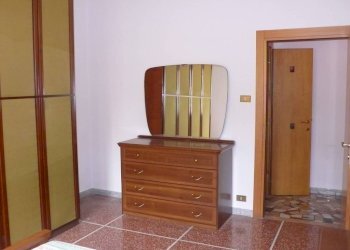 Camera da letto - Trilocale via Mascarella, Bologna (zona Irnerio) - foto 19
