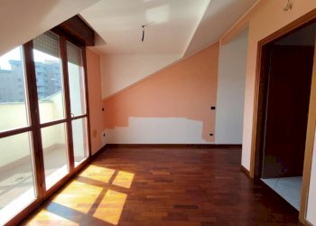 3e23ee0e-8b8a-4a44-9cbf-7a22e9779cd1 - Appartamento largo Donatello, Abbiategrasso - foto 26