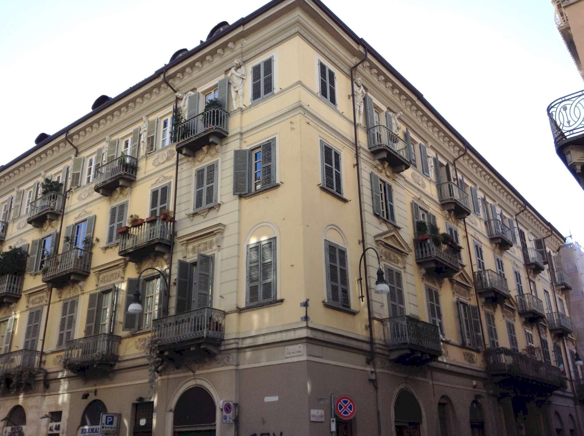 stabile - Two-room apartment via Fratelli Calandra, 9, Torino (neighborhood Centro) - photo 2