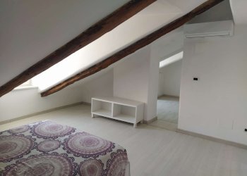 camera - Two-room apartment via Fratelli Calandra, 9, Torino (neighborhood Centro) - photo 11