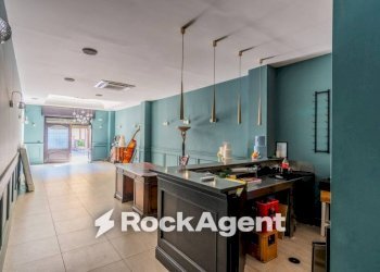 Interno non residenziale - Negozio via Scafati, 69, Sant'Antonio Abate - foto 4