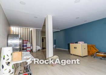 Interno non residenziale - Negozio via Scafati, 69, Sant'Antonio Abate - foto 12