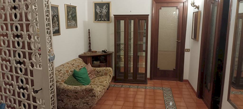 Ingresso - Four-room apartment via delle Tartane, Roma (neighborhood Lido di Ostia) - photo 2