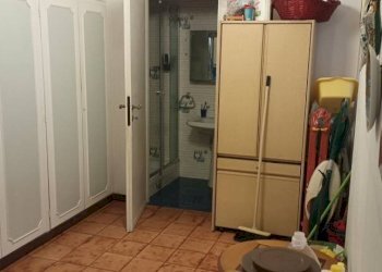 Disimpegno - Four-room apartment via delle Tartane, Roma (neighborhood Lido di Ostia) - photo 10