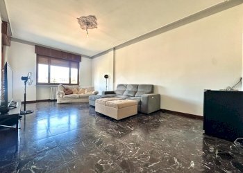 Four-room apartment Strada Statale 35 Per Genova, Tortona - photo 4