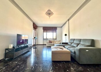 Four-room apartment Strada Statale 35 Per Genova, Tortona - photo 5