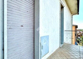 Four-room apartment Strada Statale 35 Per Genova, Tortona - photo 28