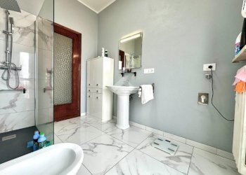Four-room apartment Strada Statale 35 Per Genova, Tortona - photo 40