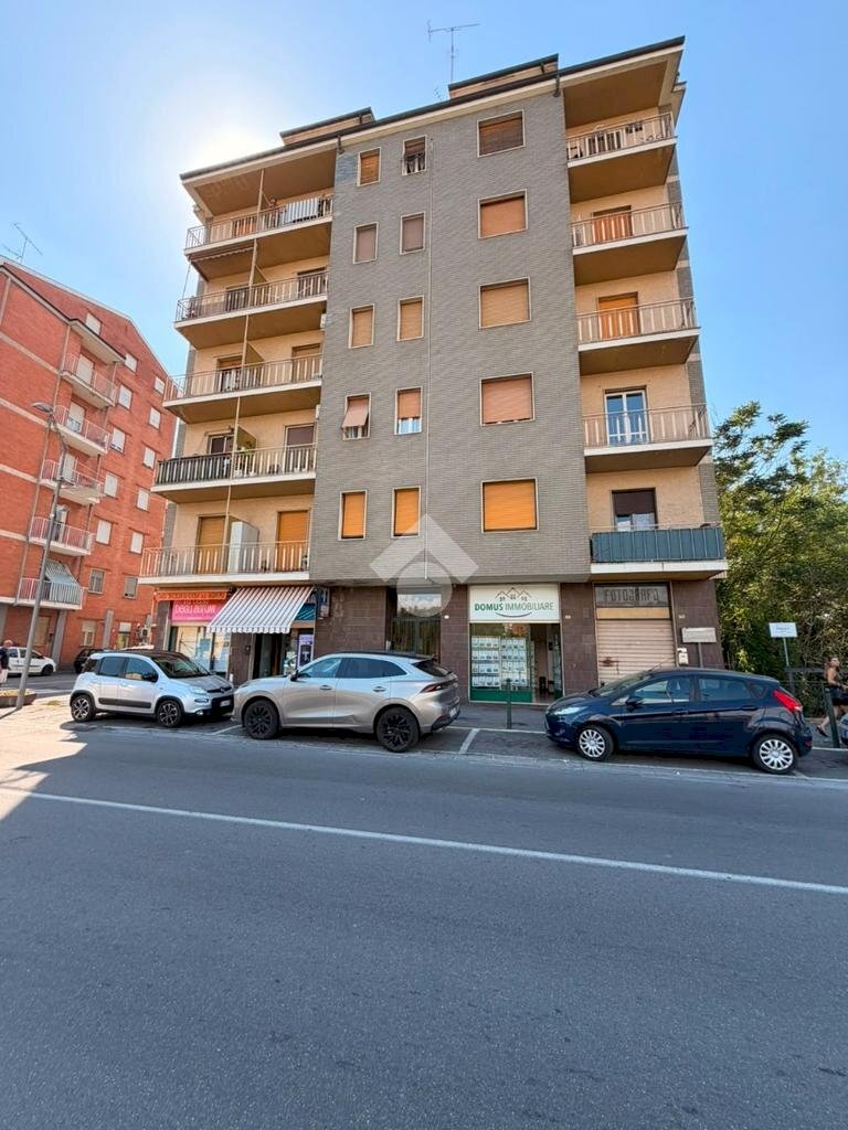Four-room apartment Corso don luigi orione, Tortona - photo 1