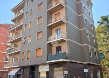 Four-room apartment Corso don luigi orione, Tortona - photo 2