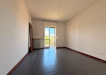 Four-room apartment Corso don luigi orione, Tortona - photo 4