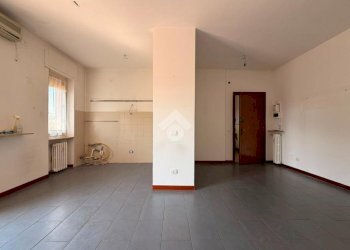 Four-room apartment Corso don luigi orione, Tortona - photo 12