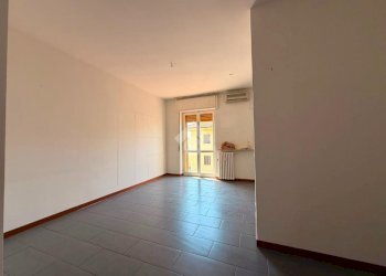 Four-room apartment Corso don luigi orione, Tortona - photo 14