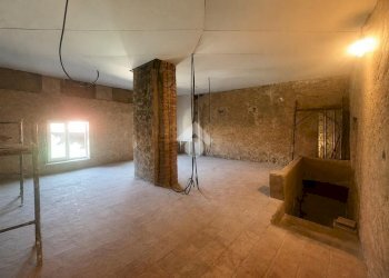 Casa semi indipendente Via Roma, Alice Castello - foto 11