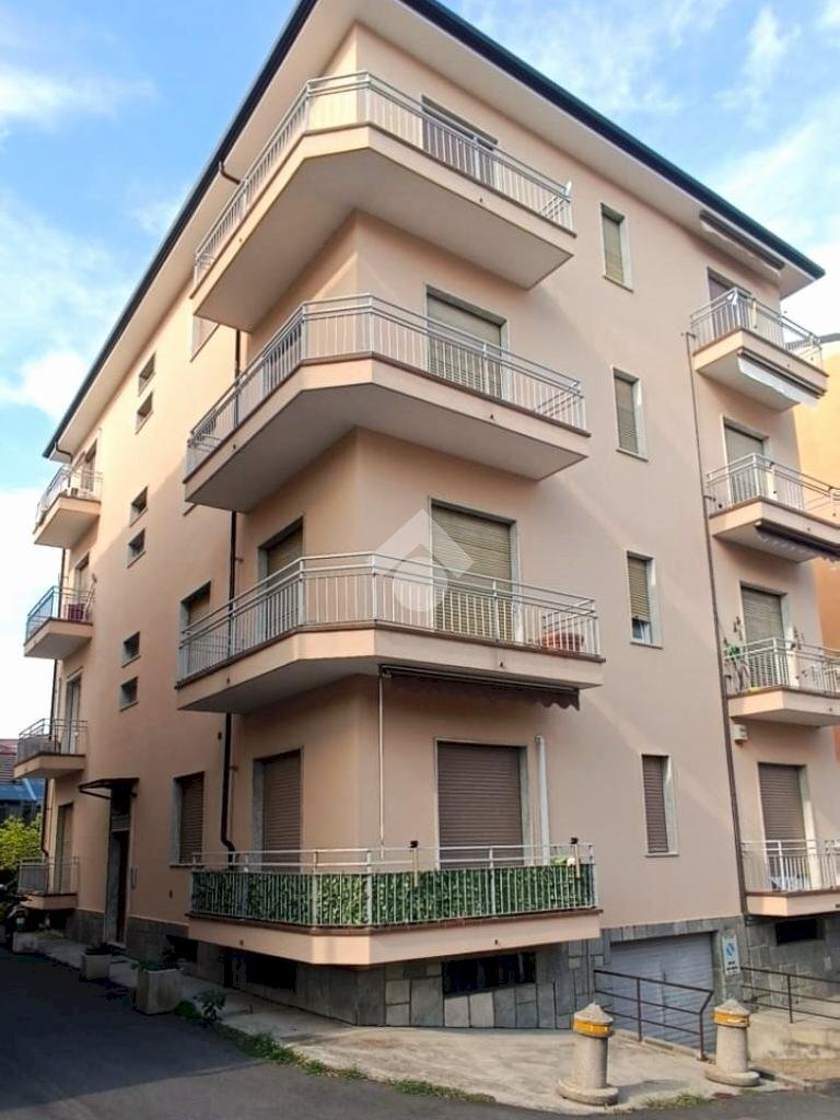Two-room apartment Via francesco crispi, Alba - photo 1