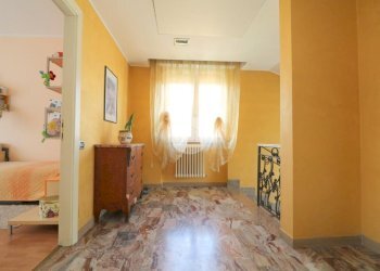 Villa Via Petrarca, Rho - photo 18