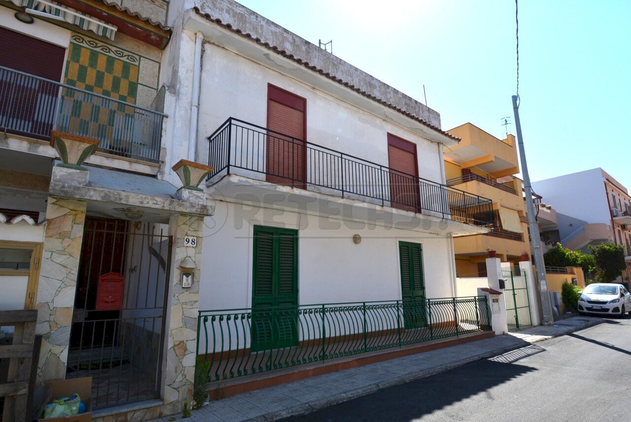 DSC_0102 - Four-room apartment Via Canale Torre Faro 12, Messina - photo 2