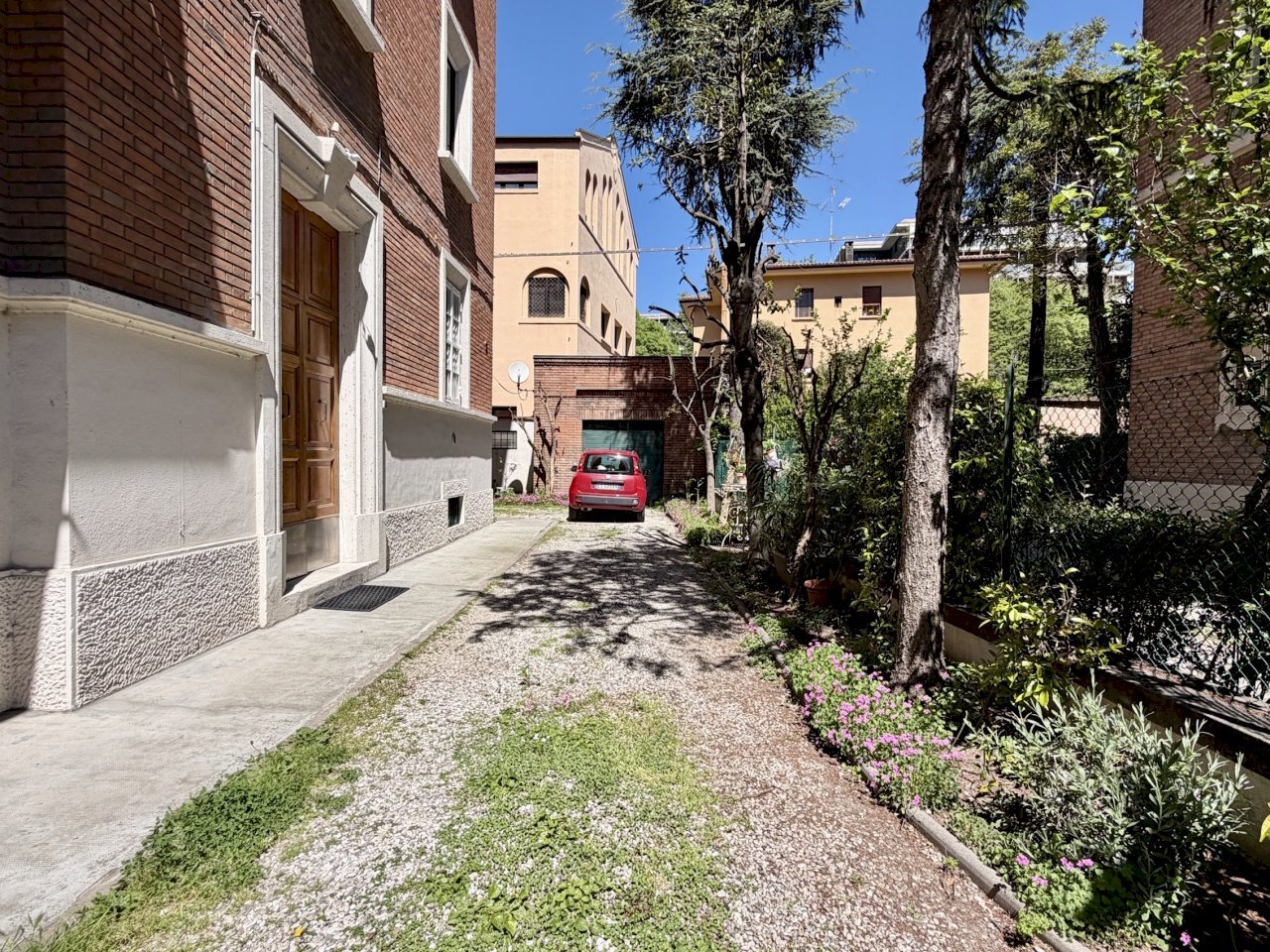 www.la-commerciale.com - Rif. COMBO04 - Quadrilocale Via Giuseppe Mazza 4, Bologna (zona Bolognina) - foto 2