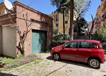 www.la-commerciale.com - Rif. COMBO04 - Appartamento Via Giuseppe Mazza 4, Bologna (zona Bolognina) - foto 4