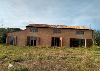 11 DI LEO IMMOBILIARE VENDE  CASOLARE DA RISTRUTTU - Casa indipendente Monterubbiano - foto 9