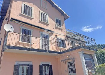 TERRAZZO - Appartamento Via Giosuè Carducci 10, Cittiglio - foto 2