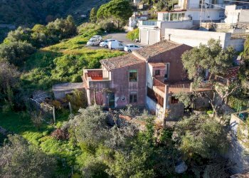 DJI_20241211151929_0383_D.MP4_snapshot_00.16.452 - Casale CONTRADA ZIRETTO, Castelmola - photo 11