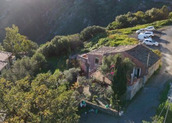 DJI_20241211152015_0385_D.MP4_snapshot_00.10.023 - Casale CONTRADA ZIRETTO, Castelmola - photo 12