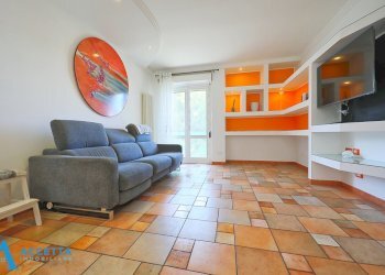 Living - Appartamento Via Lago Ampollino 23, Taranto - foto 6