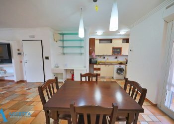 Living - Appartamento Via Lago Ampollino 23, Taranto - foto 8