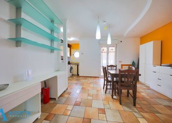 Living - Appartamento Via Lago Ampollino 23, Taranto - foto 11