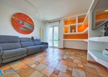 Living - Appartamento Via Lago Ampollino 23, Taranto - foto 25
