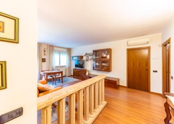 Three-room apartment Via A. Volta, Rescaldina - photo 5