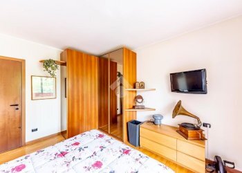 Three-room apartment Via A. Volta, Rescaldina - photo 15