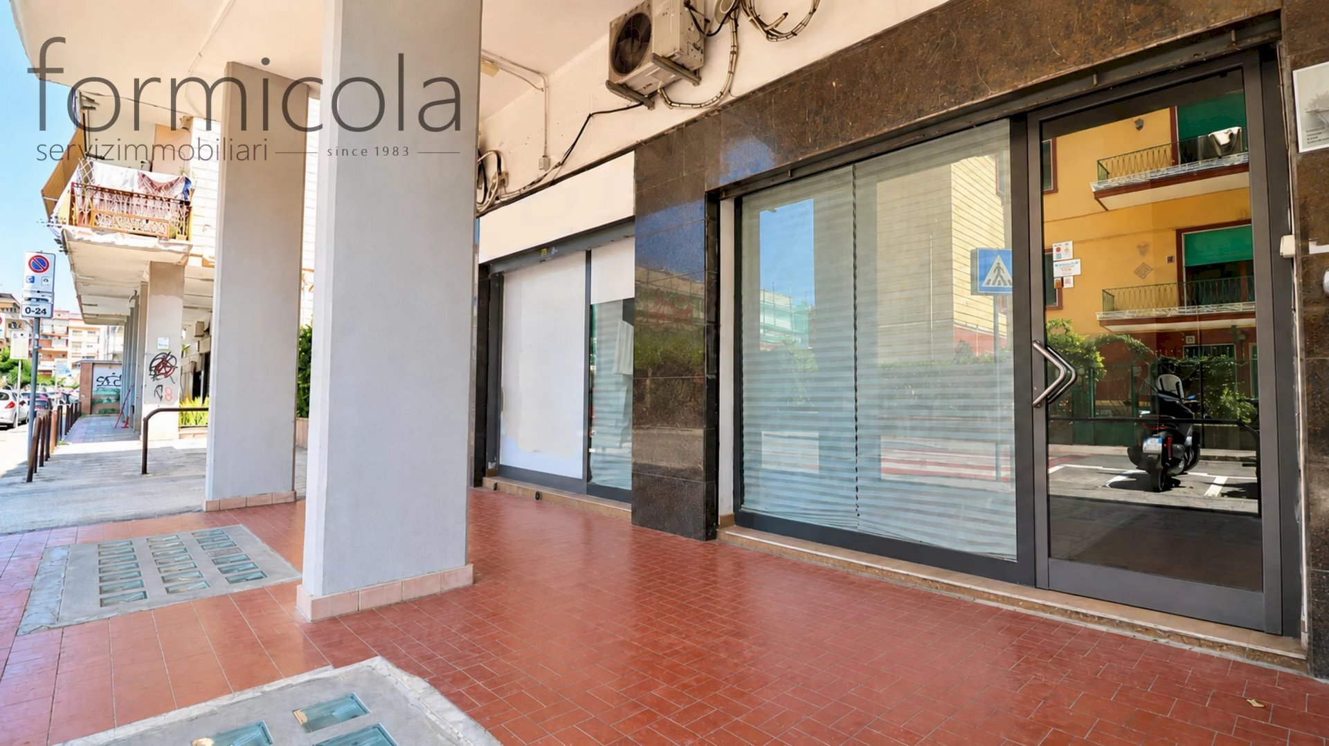 Commercial Premises Portici - photo 1