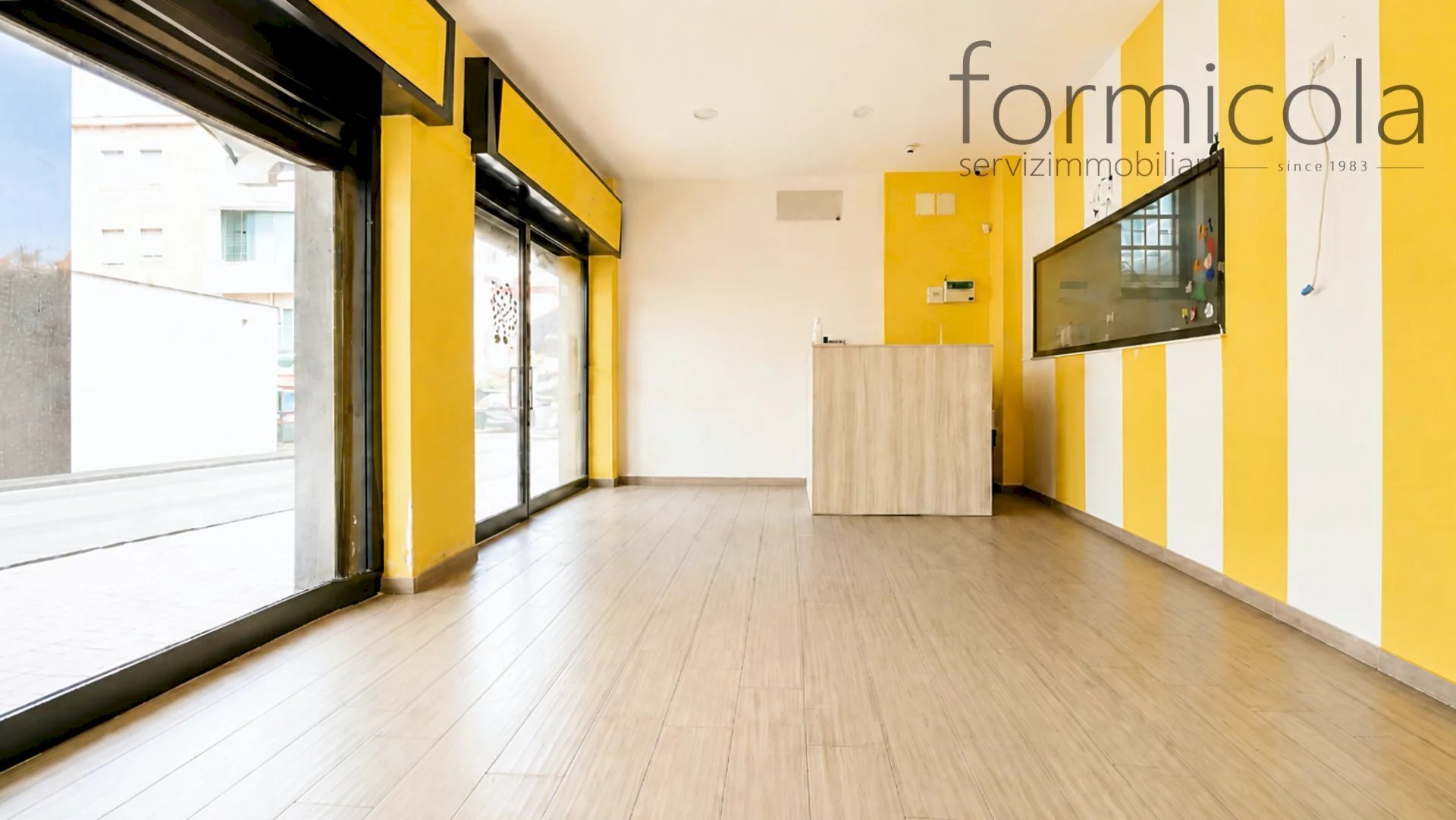 Apartment Portici - photo 1