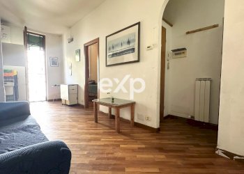 Two-room apartment Via del Ponte all'Asse, Firenze (neighborhood Santa Maria Novella) - photo 3
