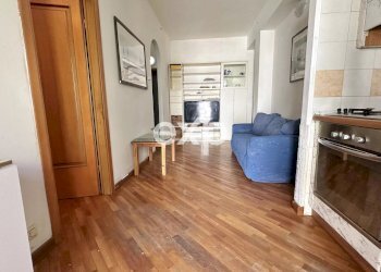 Two-room apartment Via del Ponte all'Asse, Firenze (neighborhood Santa Maria Novella) - photo 4
