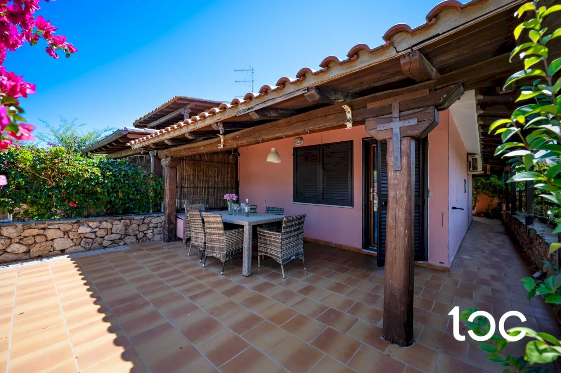 Villa a Schiera San Teodoro - foto 1