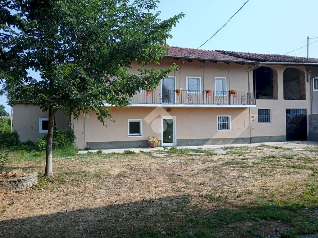 Casa indipendente Frazione S. Luca, Villafranca Piemonte - foto 1