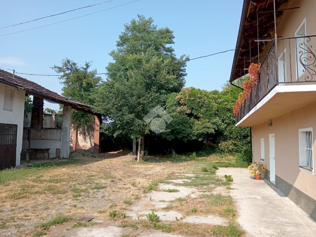 Casa indipendente Frazione S. Luca, Villafranca Piemonte - foto 2